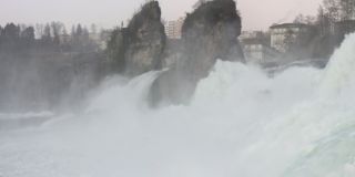 Водопад в Шаффхаузен